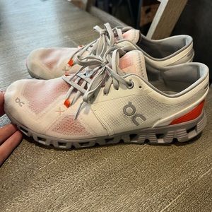 On Running Cloud x3 Womens Sneaker Size 10.5
